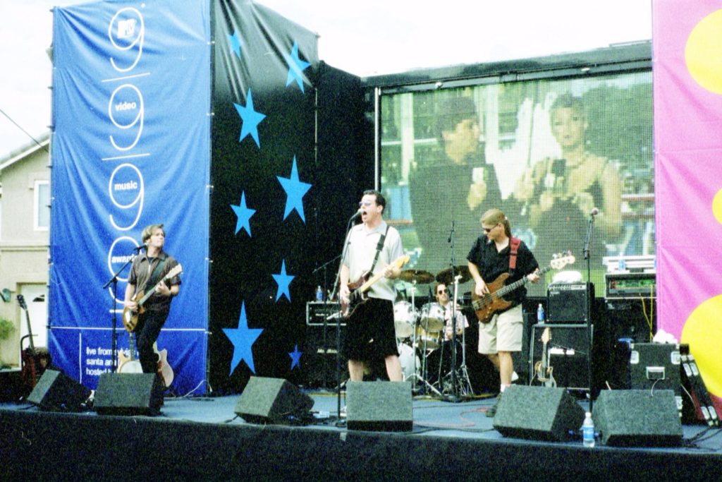 Americana band The Uninvited play live on stage at the 1999 MTV Music Video Awards